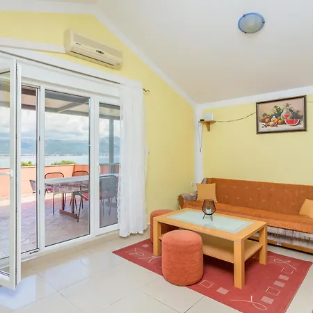 Apartman By The Sea Slatine, Ciovo - 11126 *